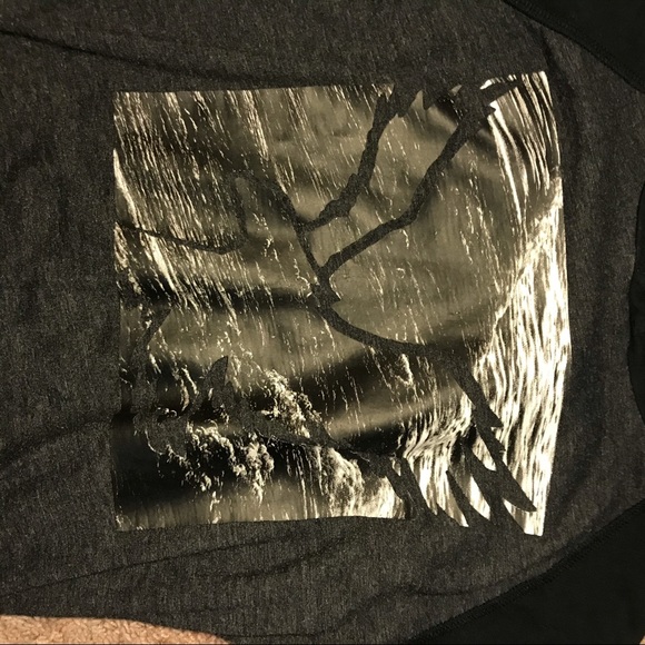 Out grown - Picture 3 of 3